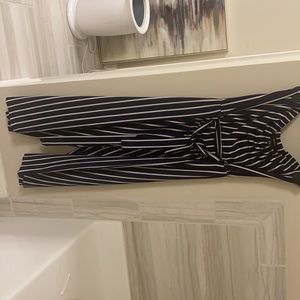 Stripped sleeveless jumpsuit